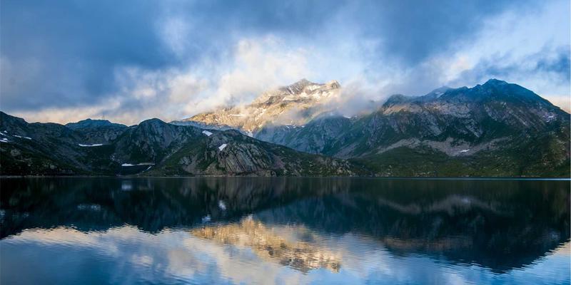 一站式美妆殿堂：解锁护肤品、香水与精选商城的完美搭配指南