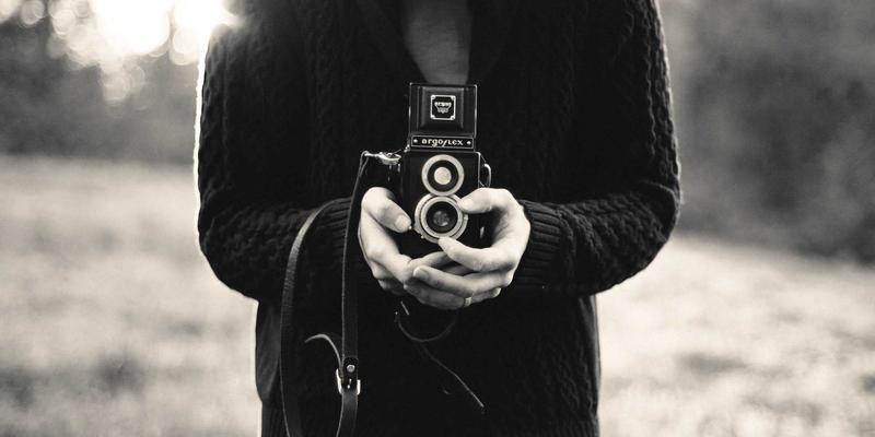 不同脸型修容高光技巧全攻略：圆脸、方脸、长脸实操教学，打造立体小脸