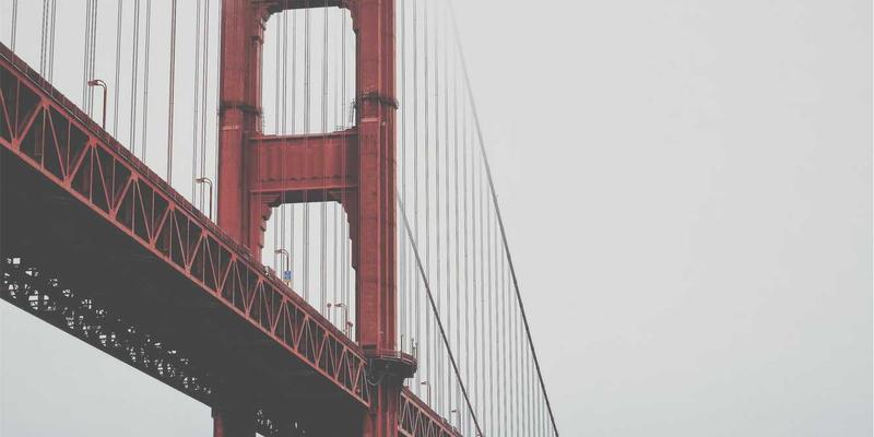 专业化妆师私藏工具盘点：刷具与美妆蛋的清洁选用指南 | 好妍中国商城护肤品专栏