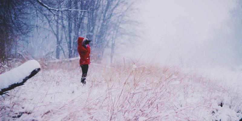 好妍中国分享：通勤妆的极简主义，5分钟快速打造持久得体的职场妆容