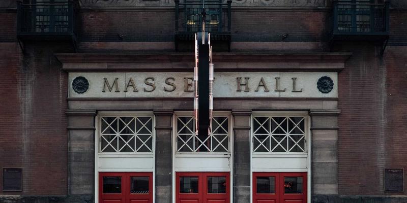 美妆商城新趋势：个人护理与化妆品如何定义精致生活